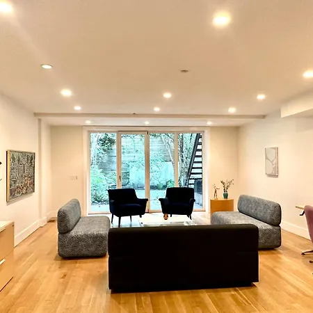 Beautiful One Bedroom In Nyc